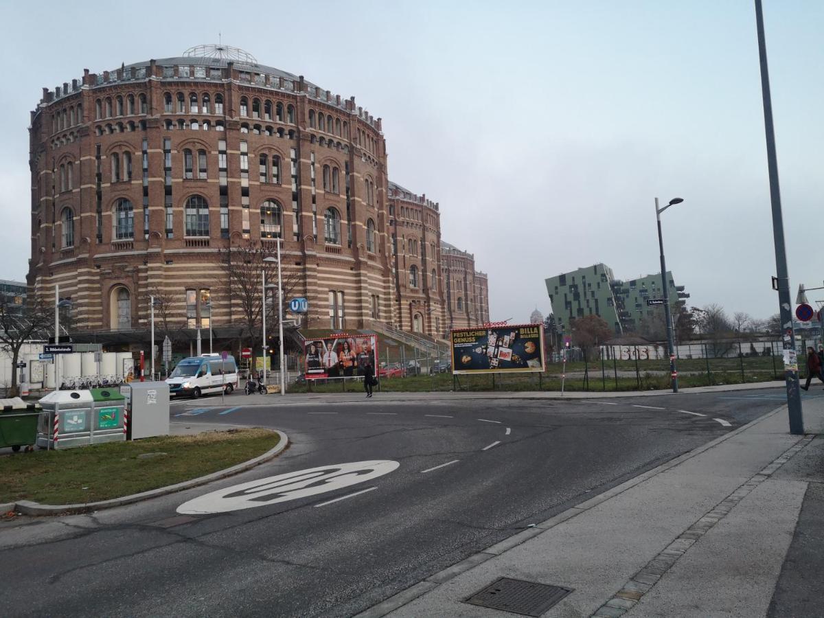 Ruhige Wohnung Im Gasometer Wien *Wifi*U3*Netflix* Exterior photo